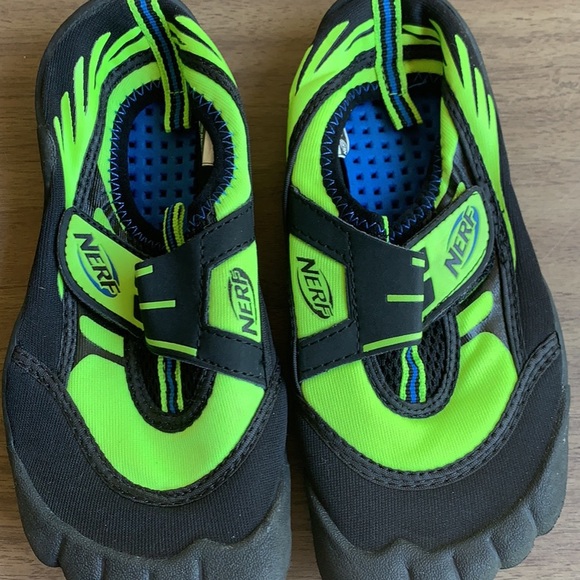 Nerf Water shoes - Picture 7 of 7